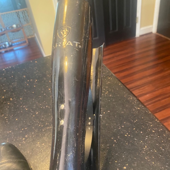 Ariat Contour ll Tall English Boot. Still need cond. 8.5 xs/med - Picture 7 of 9